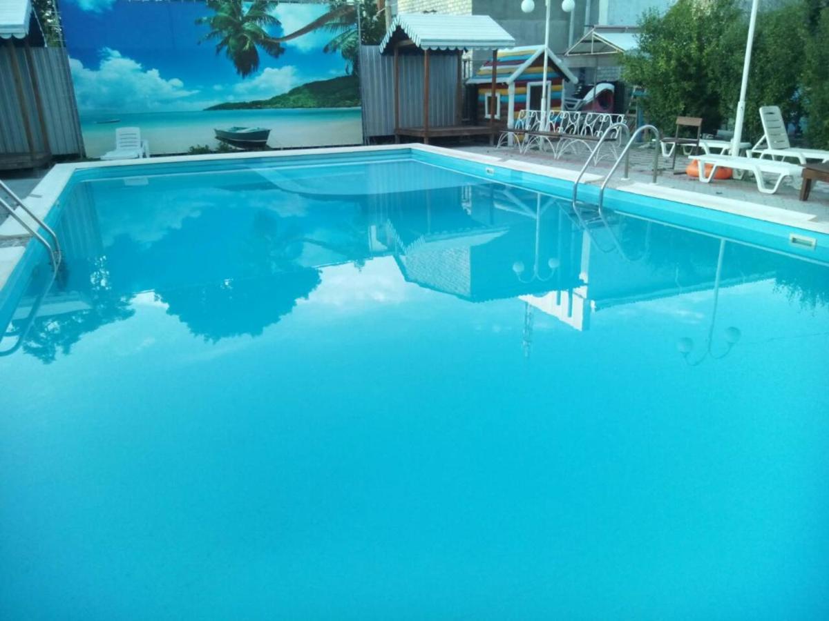 Admiral Hotel Skadovs'k Ngoại thất bức ảnh