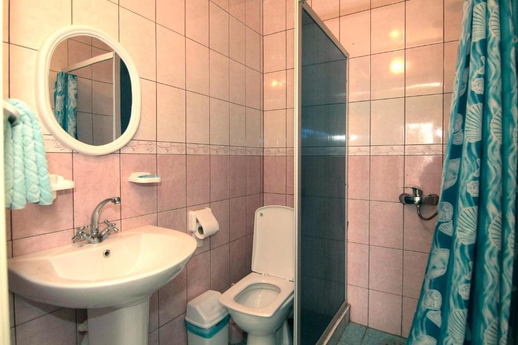 Admiral Hotel Skadovs'k Phòng bức ảnh