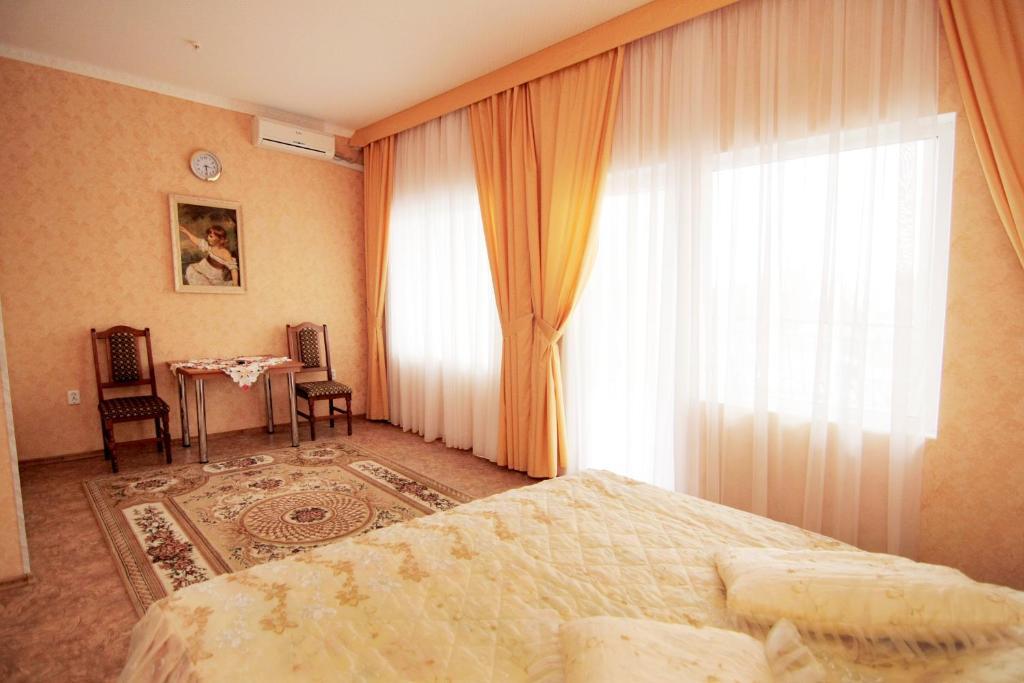 Admiral Hotel Skadovs'k Phòng bức ảnh
